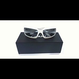 Chanel Sunglasses Great Condition